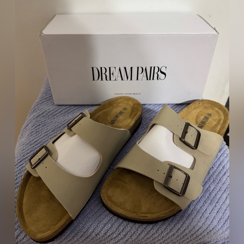 ⭐️Host Pick⭐️ Dream Pairs Cream/Grey Double Strap Slide Sandals - Size 10 NIB